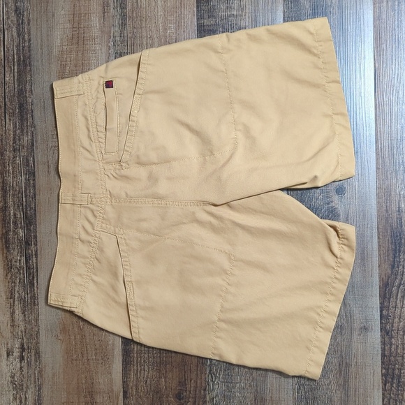Woolrich Front Pocket Cargo Shorts Size 34x9" Style S3091 Wheat - Picture 3 of 8